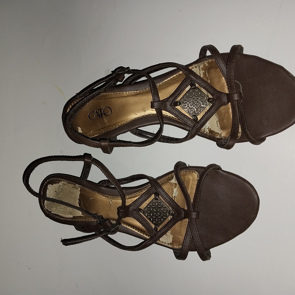Sandles